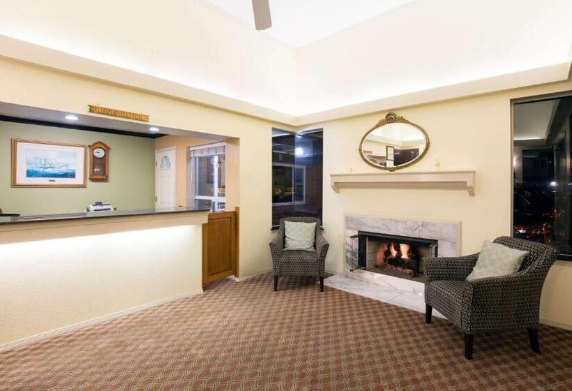 酒店 Days Inn By Wyndham Newport Or