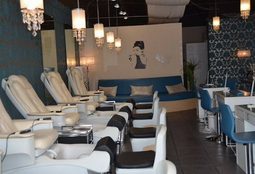 酒店 Deauville Beach Resort