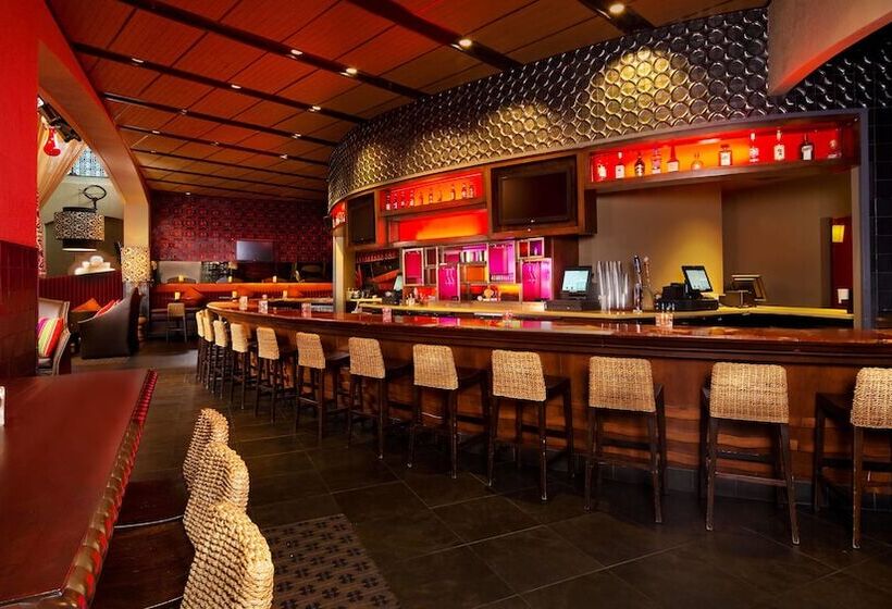 Отель Disney's Coronado Springs Resort