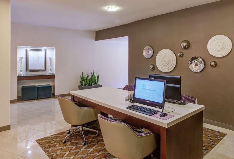 ホテル The Brookhaven Atlanta