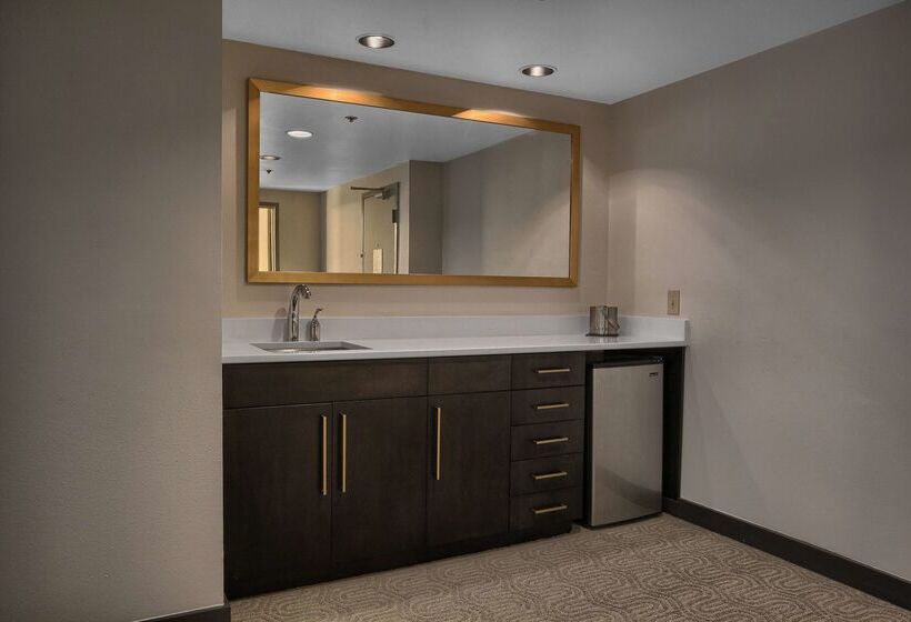 Отель Doubletree By Hilton At The Entrance To Universal Orlando