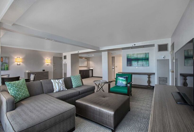 Отель Doubletree By Hilton At The Entrance To Universal Orlando