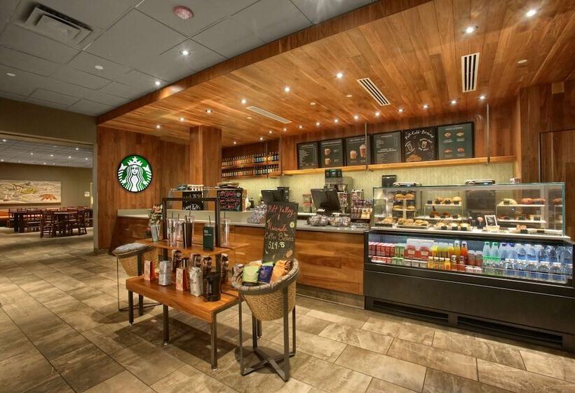 Отель Doubletree By Hilton At The Entrance To Universal Orlando