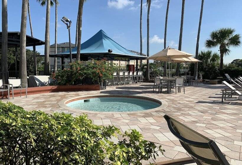 Отель Doubletree By Hilton At The Entrance To Universal Orlando