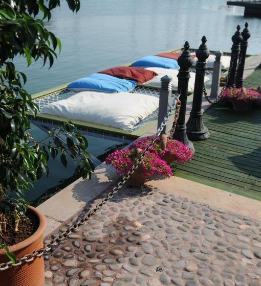 호텔 Ece Saray Marina Resort