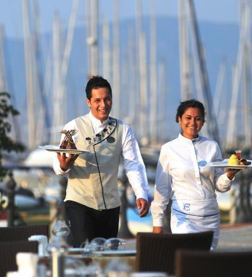 호텔 Ece Saray Marina Resort