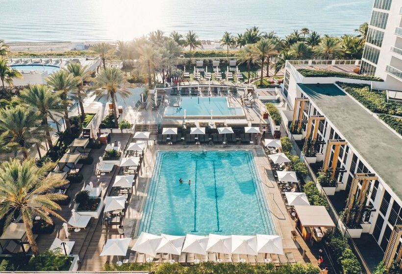 ホテル Eden Roc Miami Beach