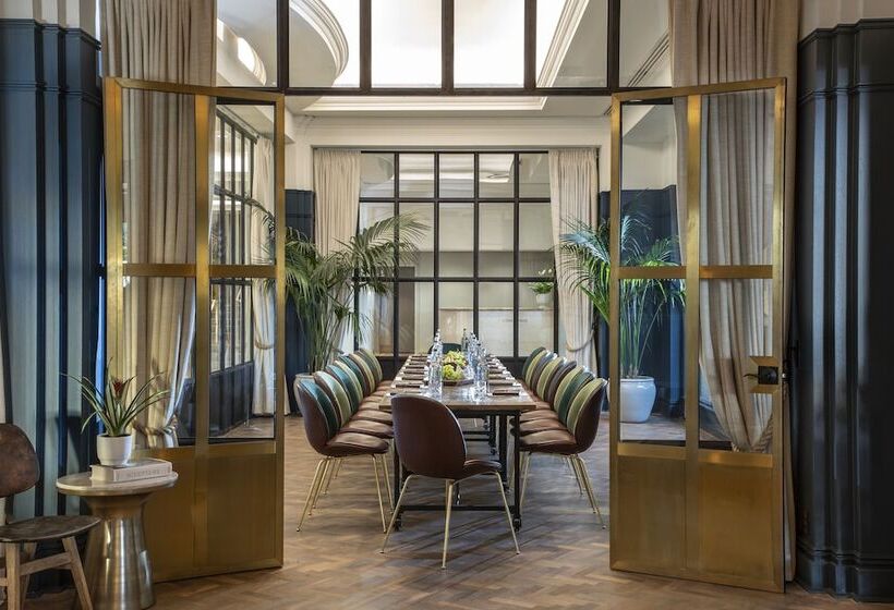 Fairmont Miramar Hotel & Bungalows