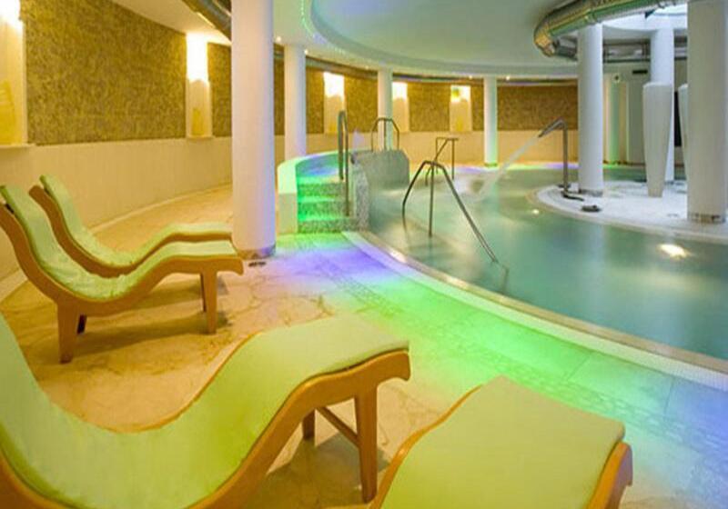 בית מלון כפרי Flamingo