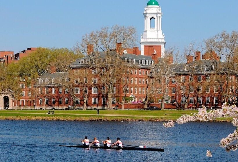 Отель Four Points By Sheraton Boston Newton