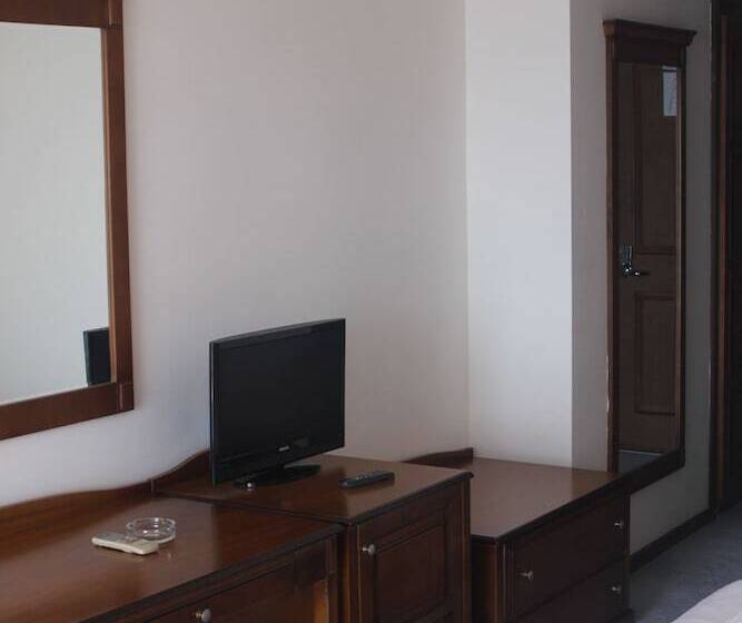 Отель Grand Sahin S