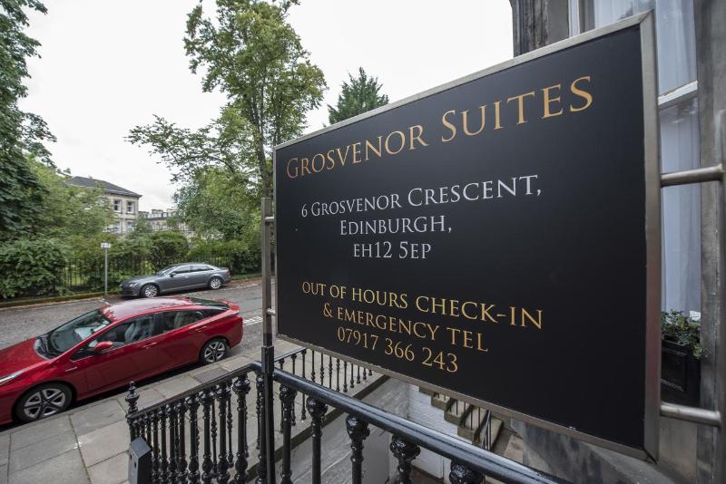 ホテル Grosvenor Suites