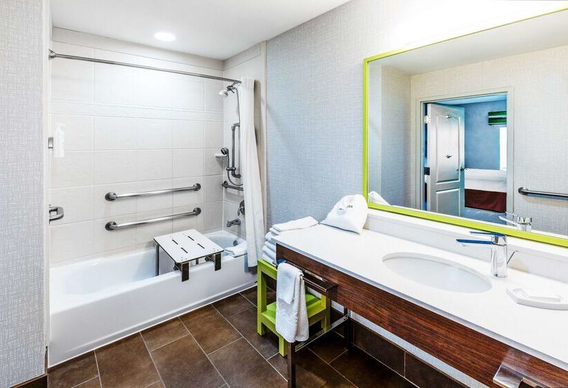 هتل Hampton Inn & Suites Houston Heights I 10