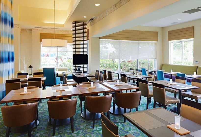 هتل Hilton Garden Inn Orlando International Drive North