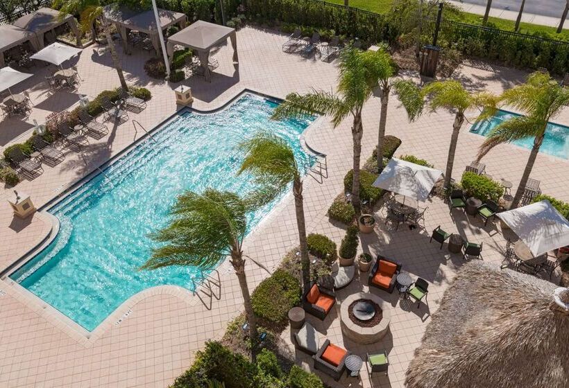 هتل Hilton Garden Inn Orlando International Drive North