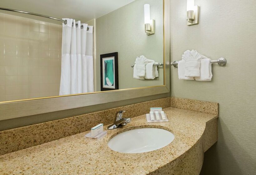 هتل Hilton Garden Inn Orlando International Drive North