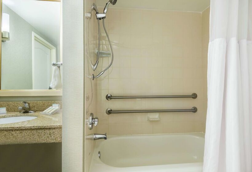 هتل Hilton Garden Inn Orlando International Drive North