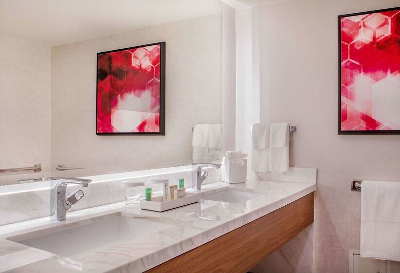 فندق Hilton Miami Downtown