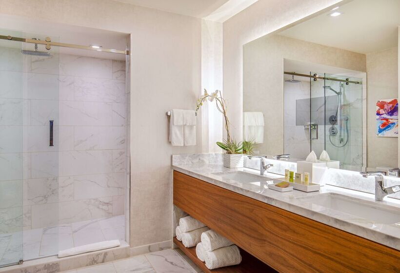 فندق Hilton Miami Downtown