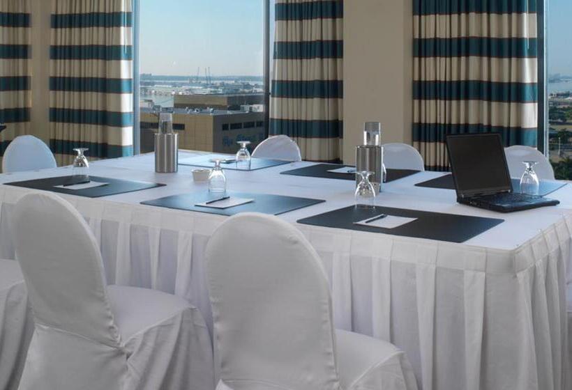 فندق Hilton Miami Downtown