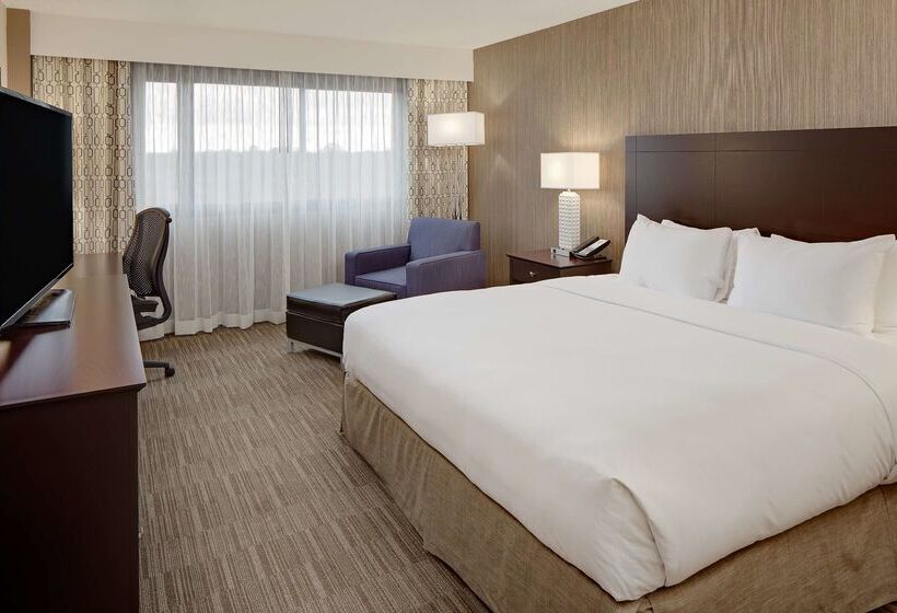 هتل Nashville Airport Marriott