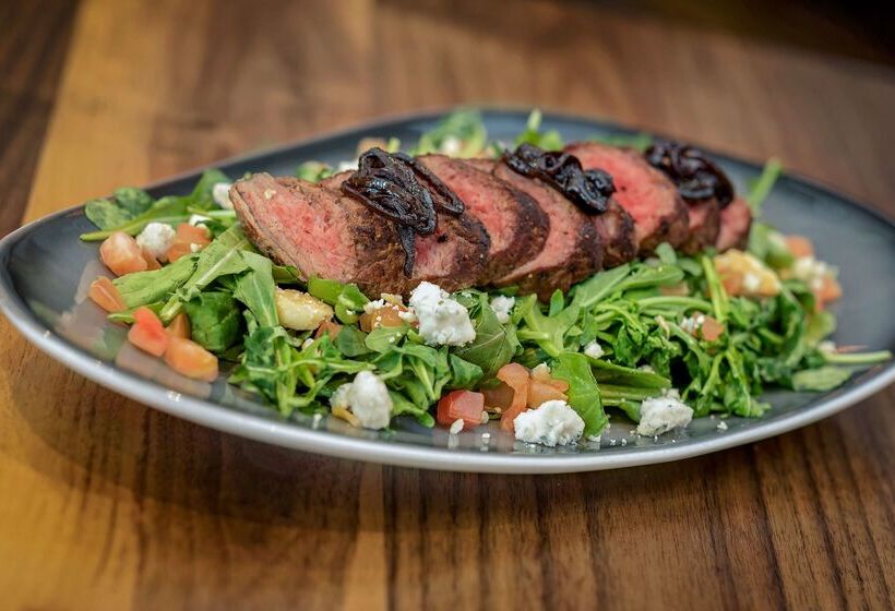 هتل Nashville Airport Marriott