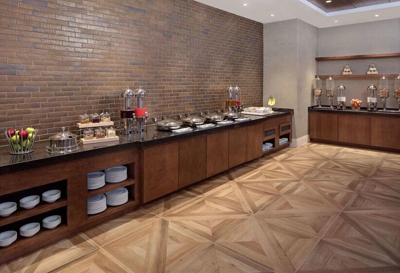 هتل Nashville Airport Marriott