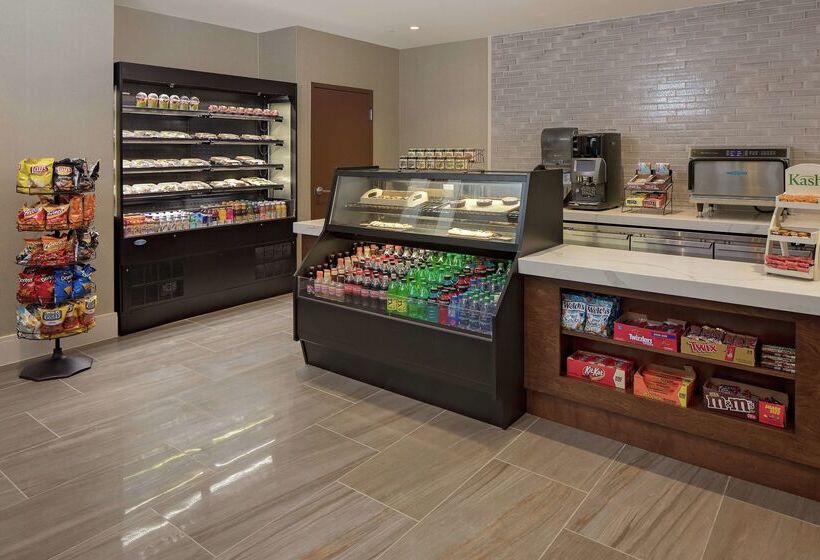 هتل Nashville Airport Marriott