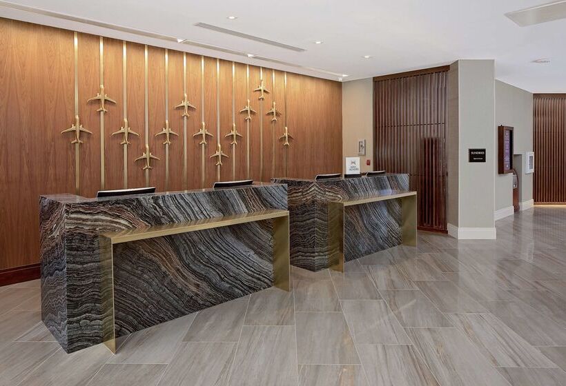 هتل Nashville Airport Marriott