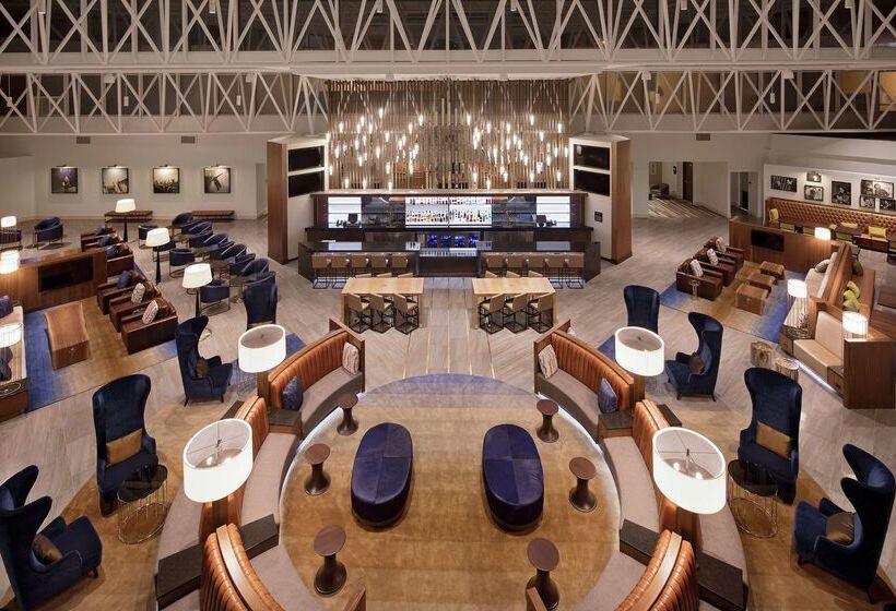 هتل Nashville Airport Marriott