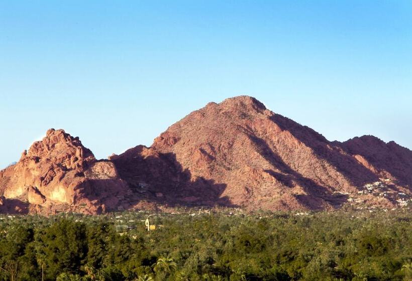 Holiday Inn Express Hotel & Suites Scottsdale   Old Town, An Ihg