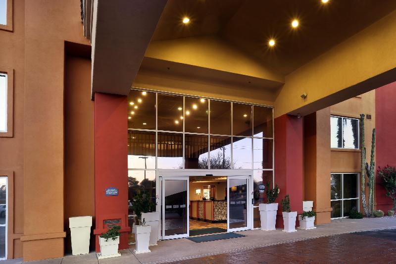 Holiday Inn Express Hotel & Suites Scottsdale   Old Town, An Ihg
