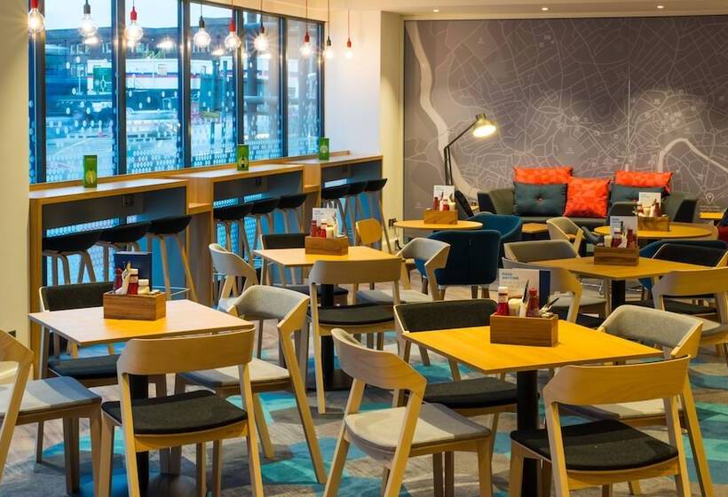 호텔 Holiday Inn Express Bristol City Centre, An Ihg