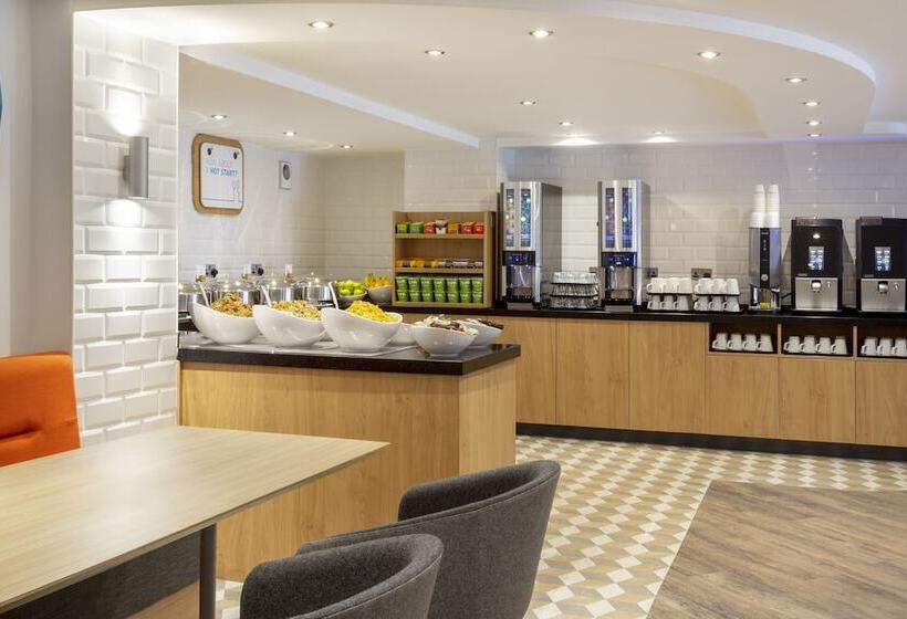 호텔 Holiday Inn Express Edinburgh City Centre, An Ihg