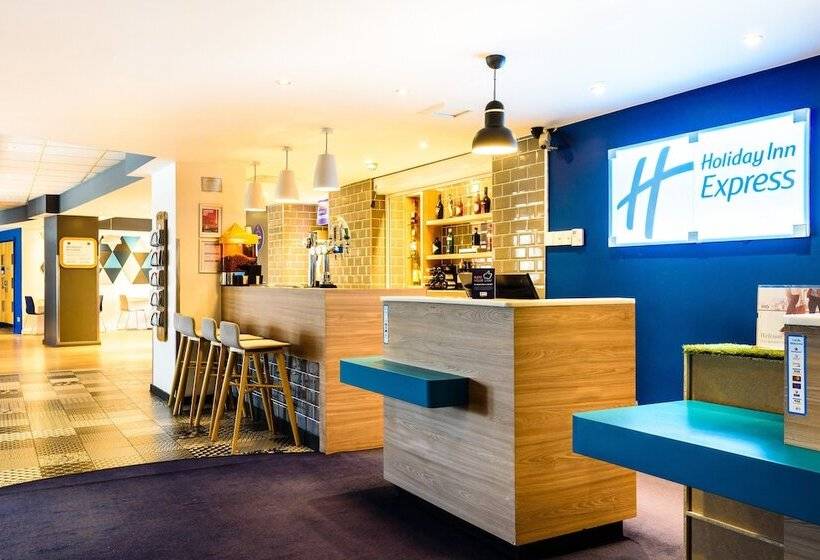 酒店 Holiday Inn Express Portsmouth Gunwharf Quays, An Ihg