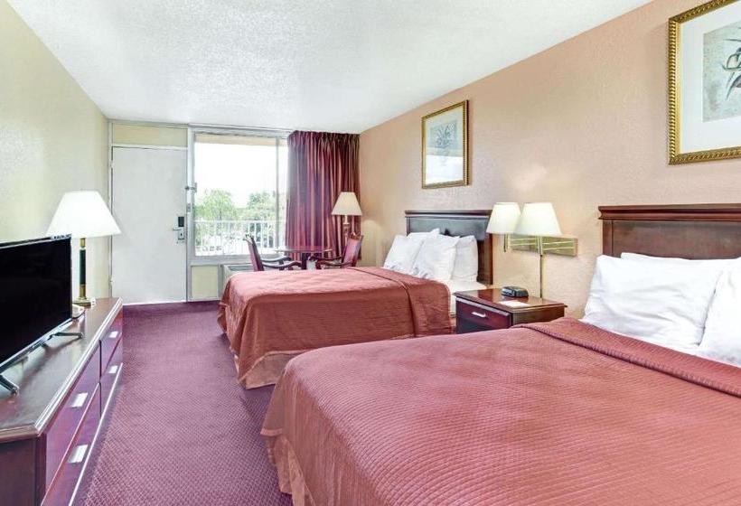 酒店 Howard Johnson By Wyndham Tropical Palms Kissimmee