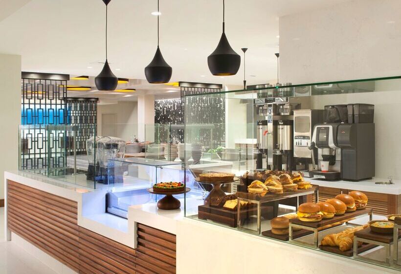 ホテル Hyatt Regency Los Angeles International Airport