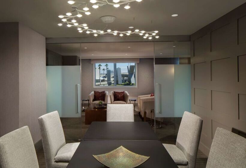 ホテル Hyatt Regency Los Angeles International Airport