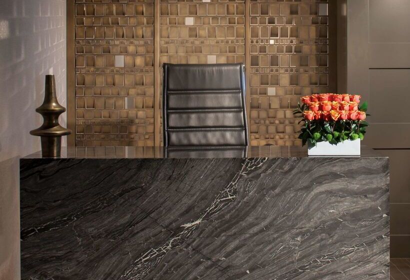 هتل Hyatt Regency Los Angeles International Airport