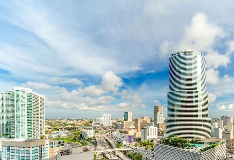 בית מלון כפרי Hyatt Regency Miami