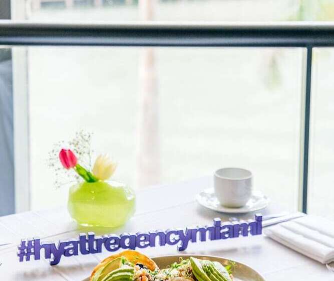 בית מלון כפרי Hyatt Regency Miami