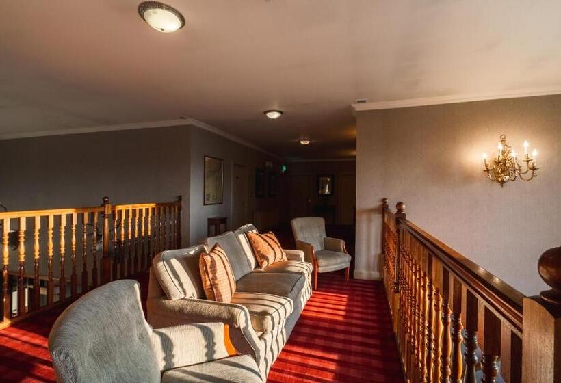 בית מלון כפרי Inver Lodge