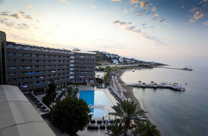 Adin Beach Hotel