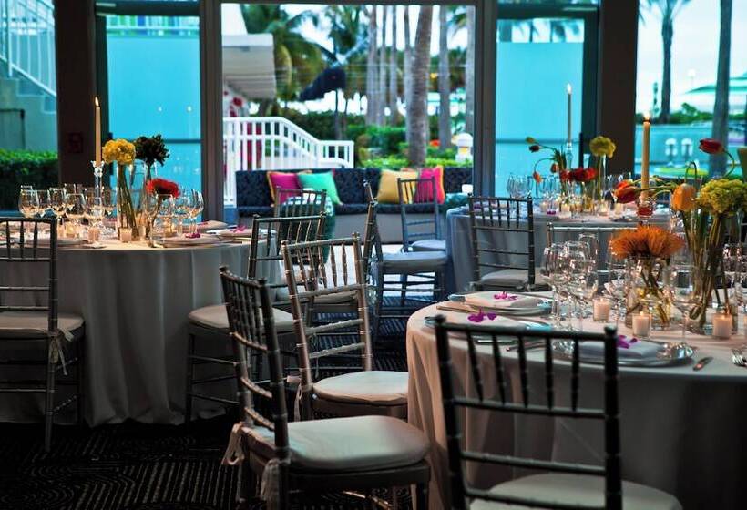 Kimpton Surfcomber Hotel, An Ihg