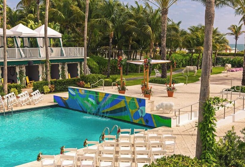 Kimpton Surfcomber Hotel, An Ihg