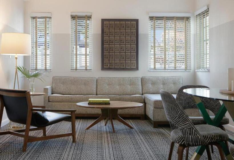 Kimpton Surfcomber Hotel, An Ihg