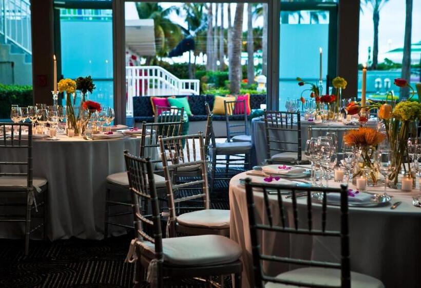 Kimpton Surfcomber Hotel, An Ihg