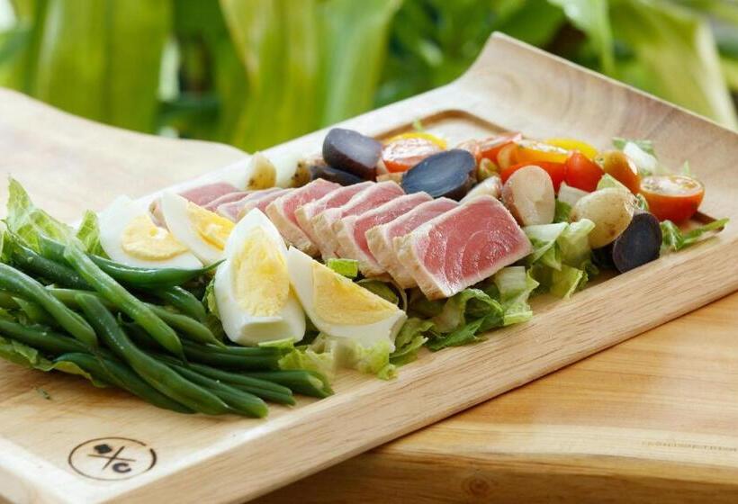 Kimpton Surfcomber Hotel, An Ihg