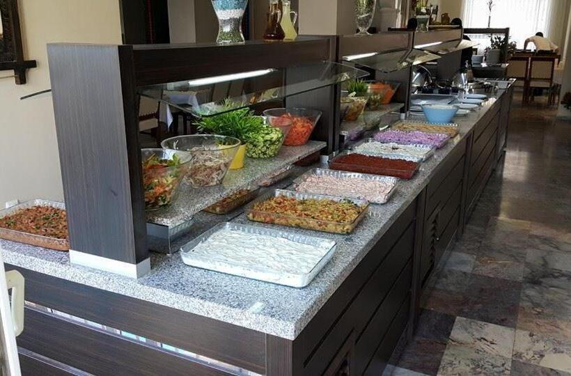 Отель Meryemana