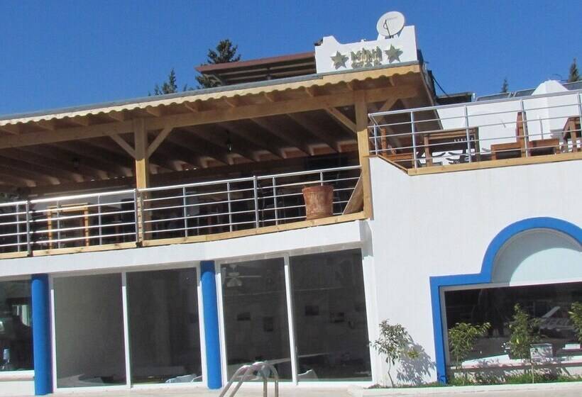 בית מלון כפרי Ministar